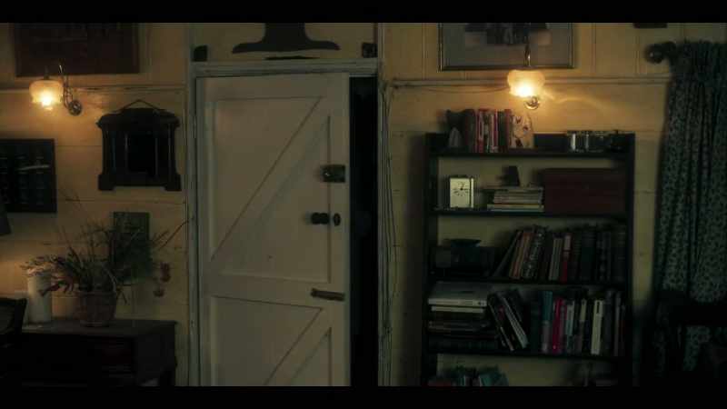 (door opens)