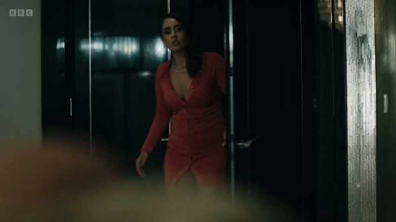 DOOR OPENS