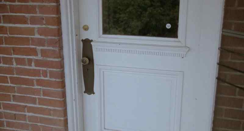 (door slams)