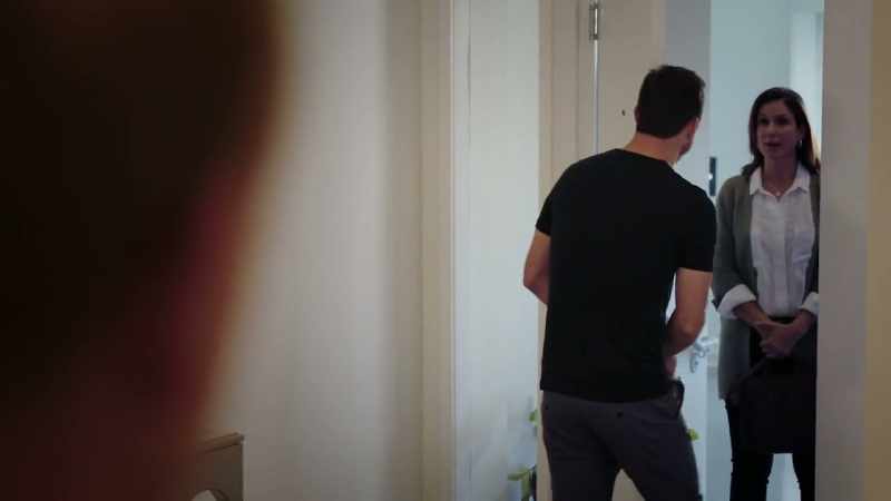 [door unlatching]