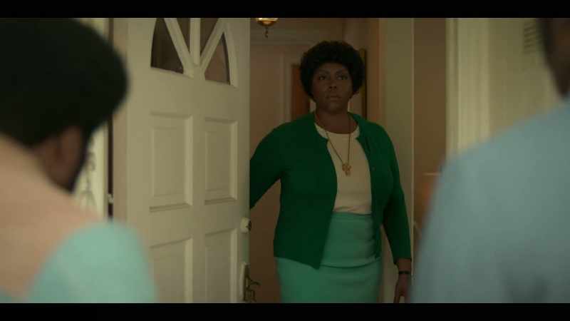 (DOORBELL RINGING)