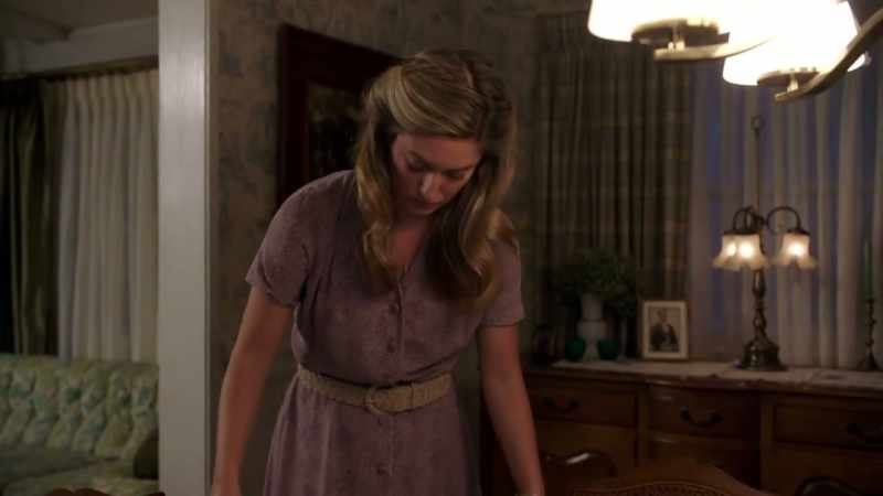 (doorbell rings) -(knocking)