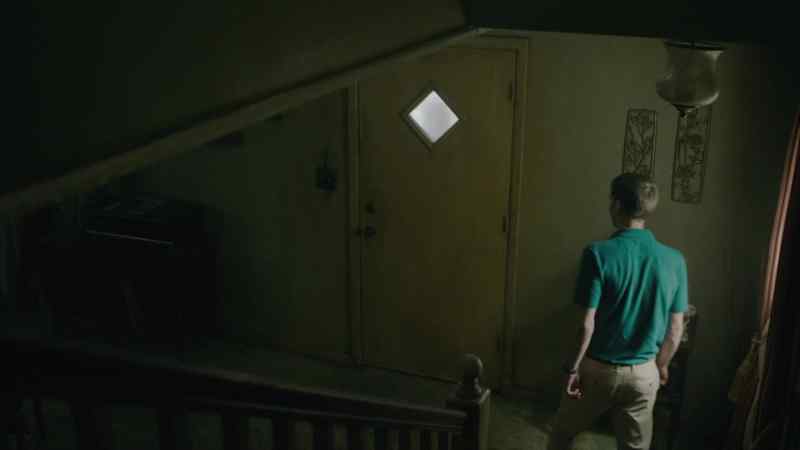 [DOORBELL RINGS]