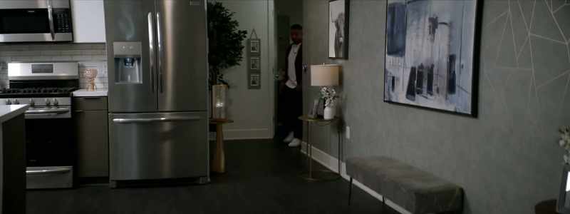 [doorbell rings]