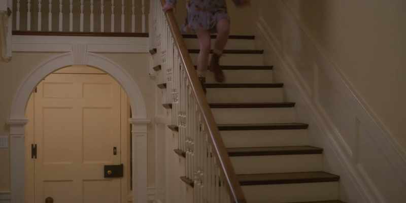 [doorbell rings]