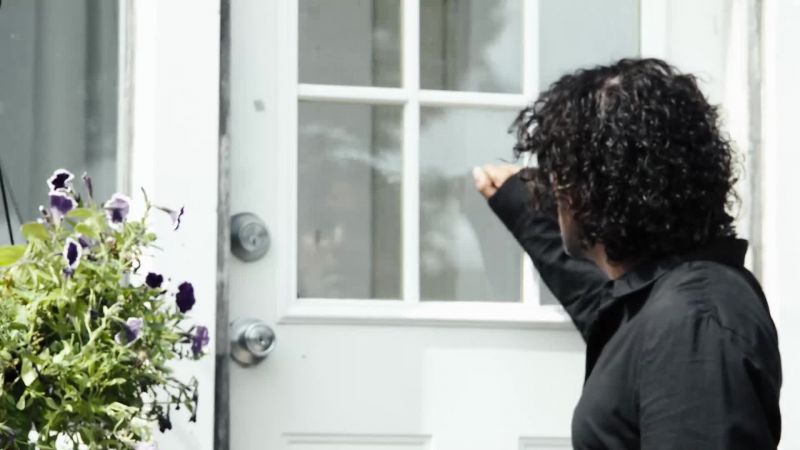 [doorbell rings]