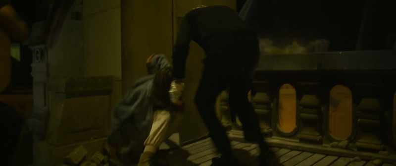Down. Down low. - [Claire gasps]