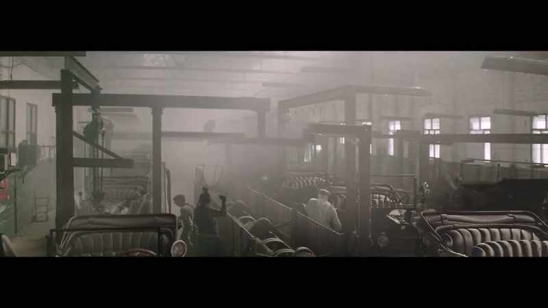 � Du Pont gambles on General Motors