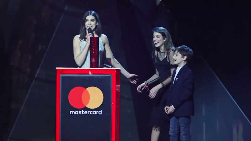 Dua took this opportunity when receiving the awards