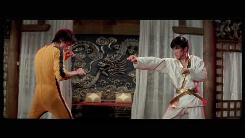 'Dust falls on Hai Tien's head