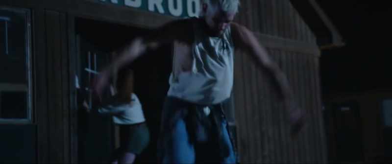 (Dylan screams)