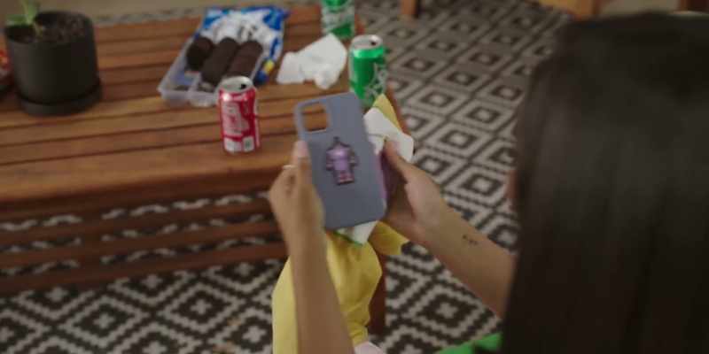 Each phone case has a robot that matches your T-shirts
