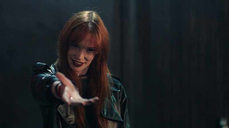 (echoing) Bring it to me. Bring it to me