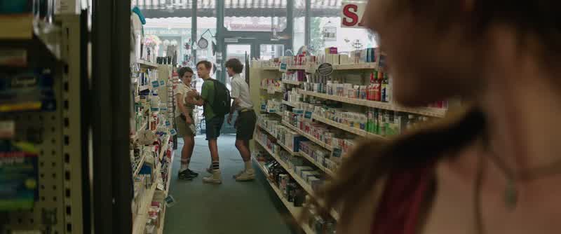 RICHIE: Just suck the wound. - EDDIE: I need to focus right now. - RICHIE: You need to focus? EDDIE: Yeah, can you go get me something?