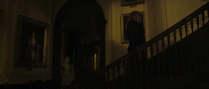 [eerie music]