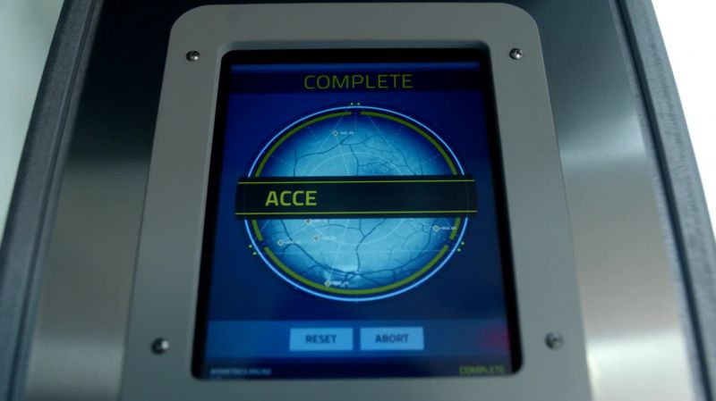 (Electronic whirring)