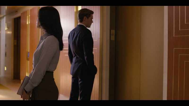 [elevator chimes]