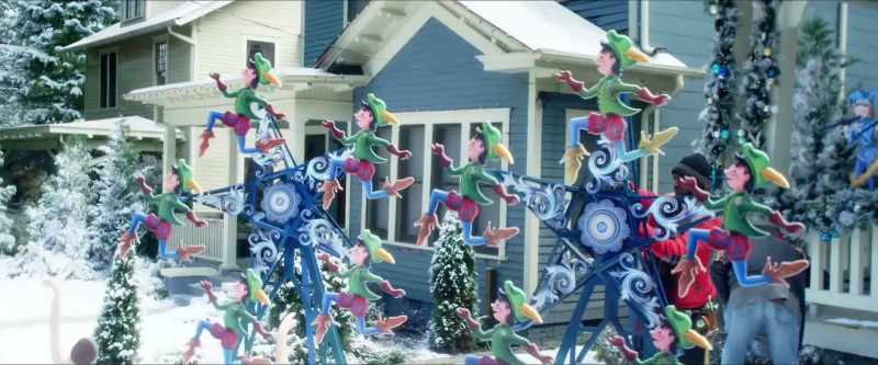 �� Eleven pipers piping ♪