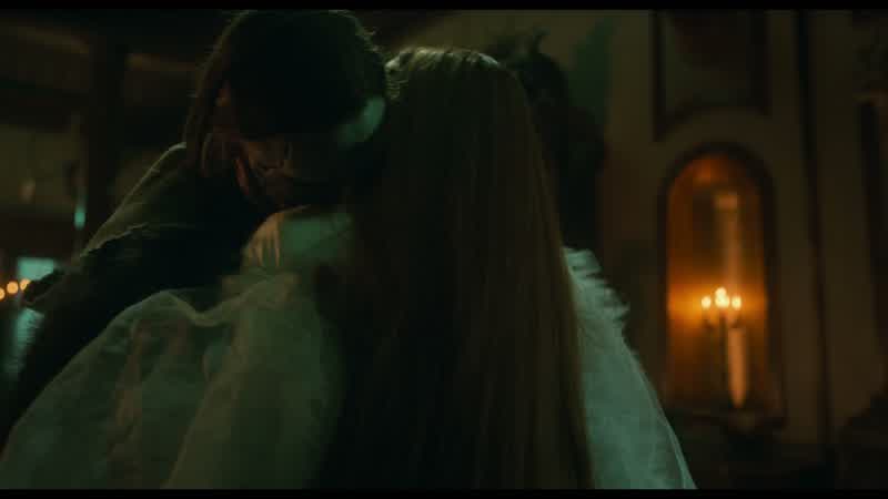 Elizabeth, move away from it!