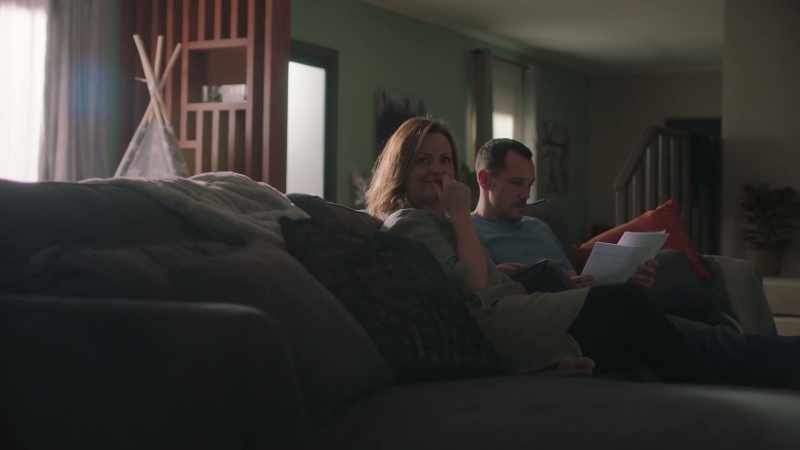 ELLIOT GIGGLES, ELIZA LAUGHS