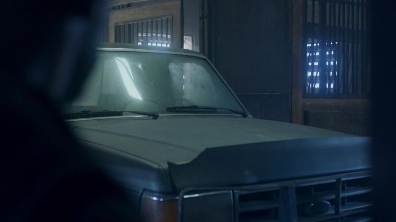 [Engine rumbles]