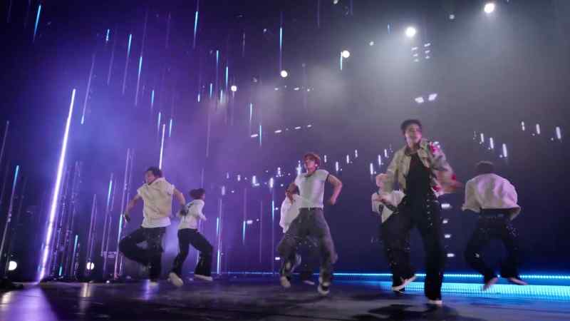 [ENHYPEN perform 