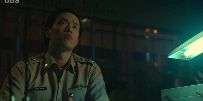Er, I'd like to speak to a policeman