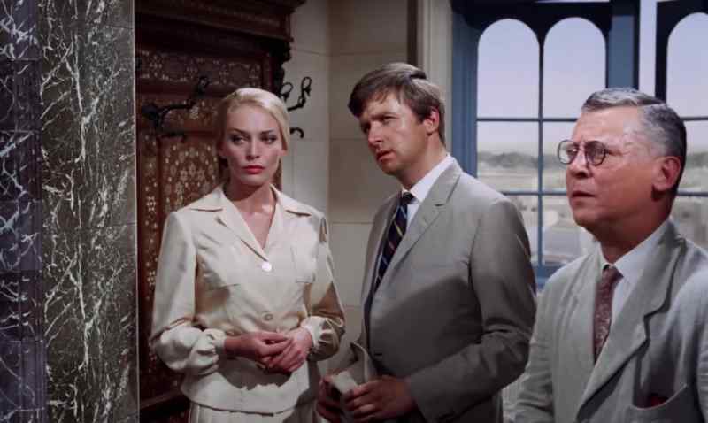 Er, will you excuse me, gentlemen?