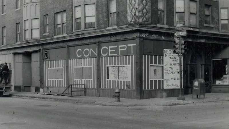 Era într-un grup de artă din Detroit