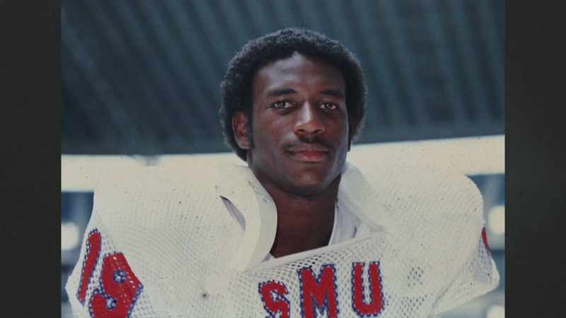 Eric Dickerson changes his mind and decides to play for SMU