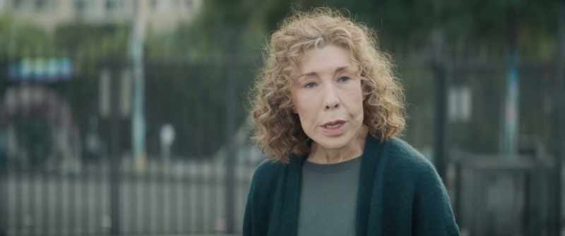 Evelyn? - Claire! What are you doing here?