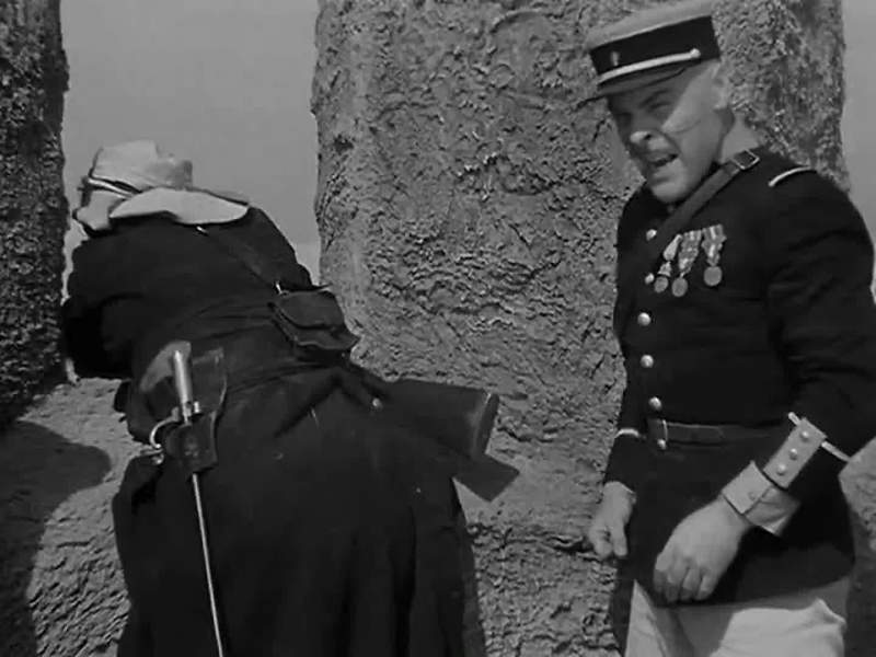 Everybody does his duty at Zinderneuf