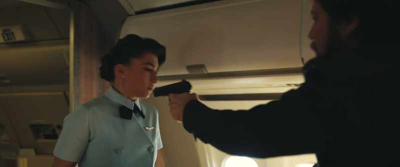 Everybody, this is a hostage situation. (PASSENGERS SCREAMING)
