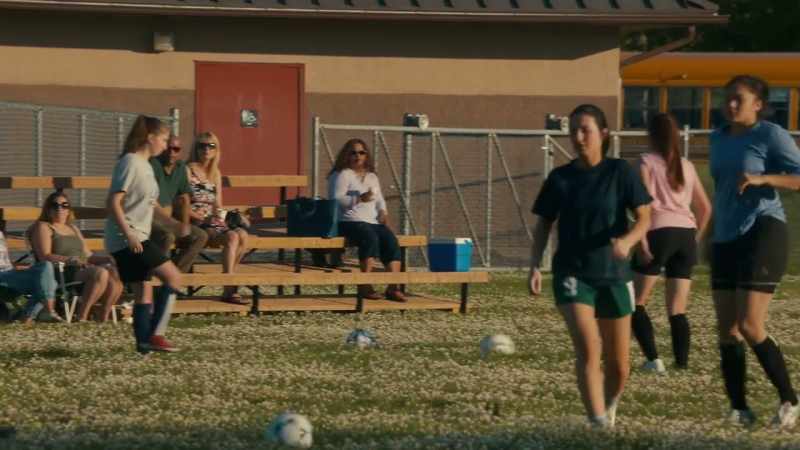 EVERYBODY OFF THE FIELD! - GET OFF THE FIELD!