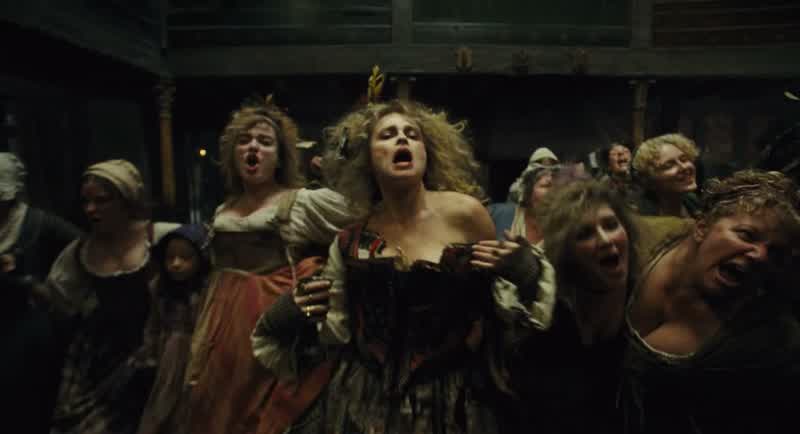 Everybody raise a glassALL CHEERRaise it up the master's arse