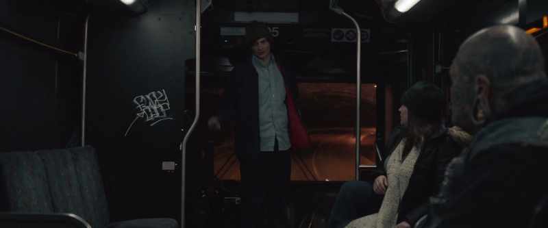Everyone, get off the bus
