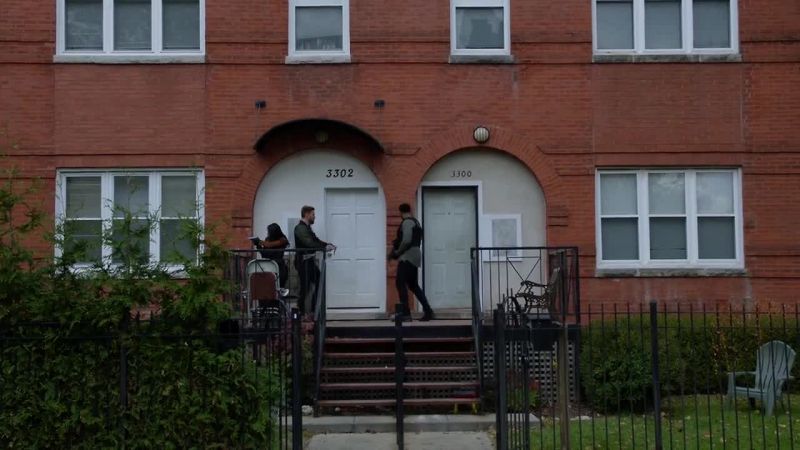 Everyone, I'm with Chicago Police
