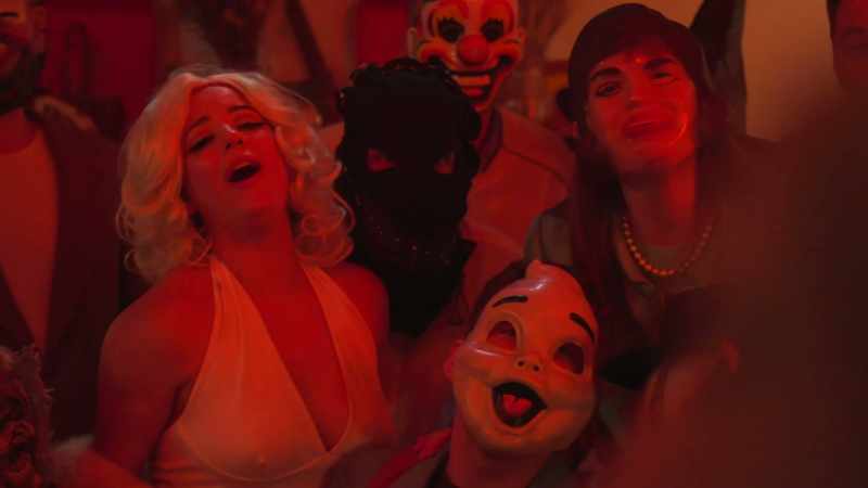 (everyone in synchrony) - Monroe!