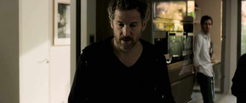 Everyone is there for Delphine. - Dad, please