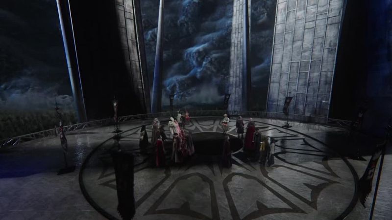 Everyone, to the center, quickly!