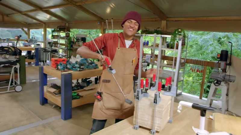 Everyone's using power tools and I'm making a little ash sandwich