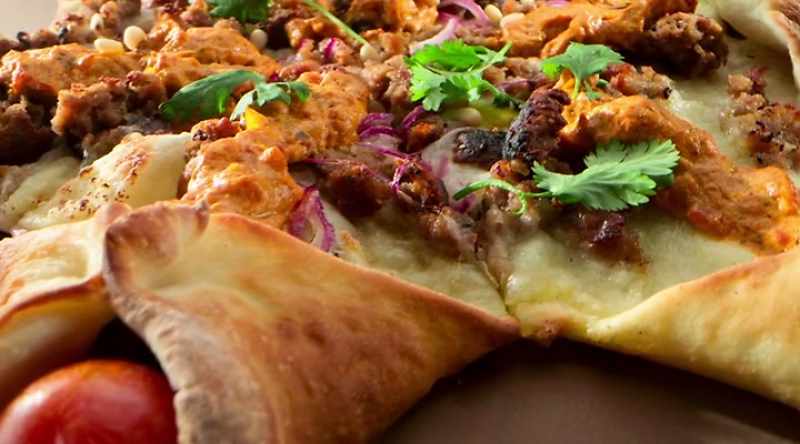 Everything about this pizza screams creativity