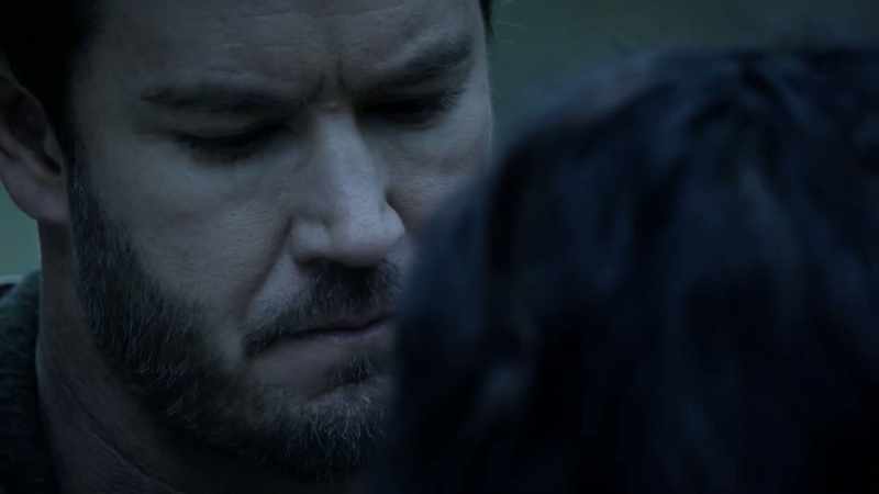 Everything in me is telling me not to let you go. -I know
