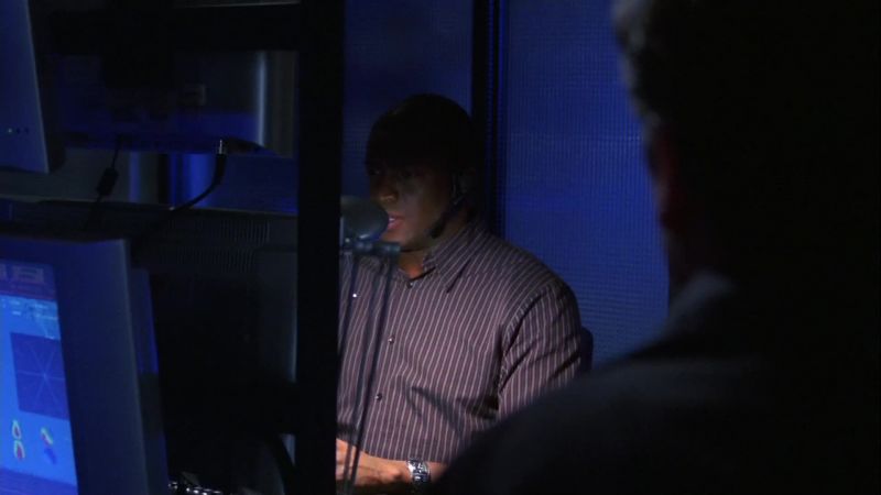 Everything set up? - Yeah, he's ready
