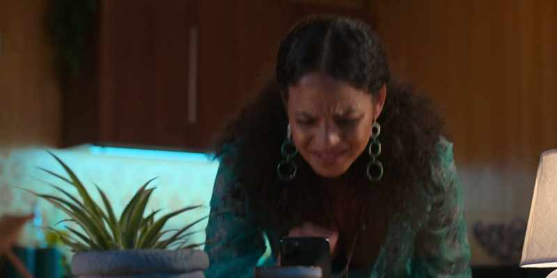 Ew! Gross. -[hang up tone beeps]