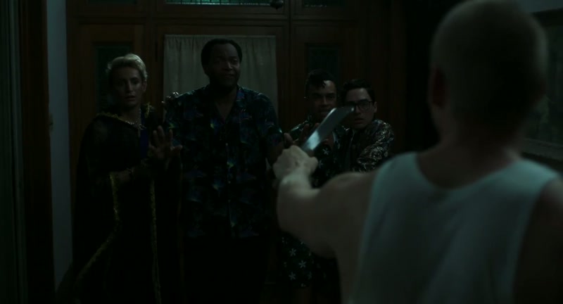 Exactly what she would say. -Harrison, put, put the knife down