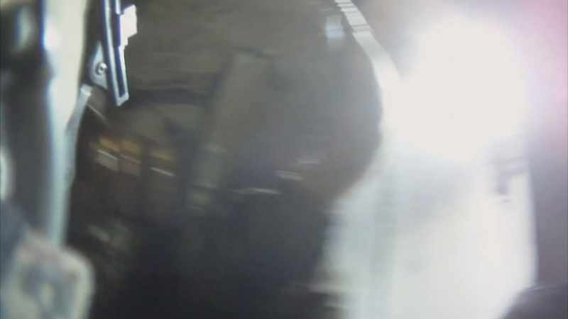 (explosion)