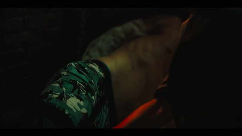 (fabric ripping)