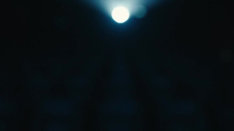 �� Facing tempests of dust