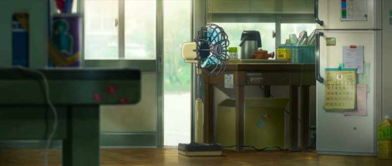 (fan blowing)